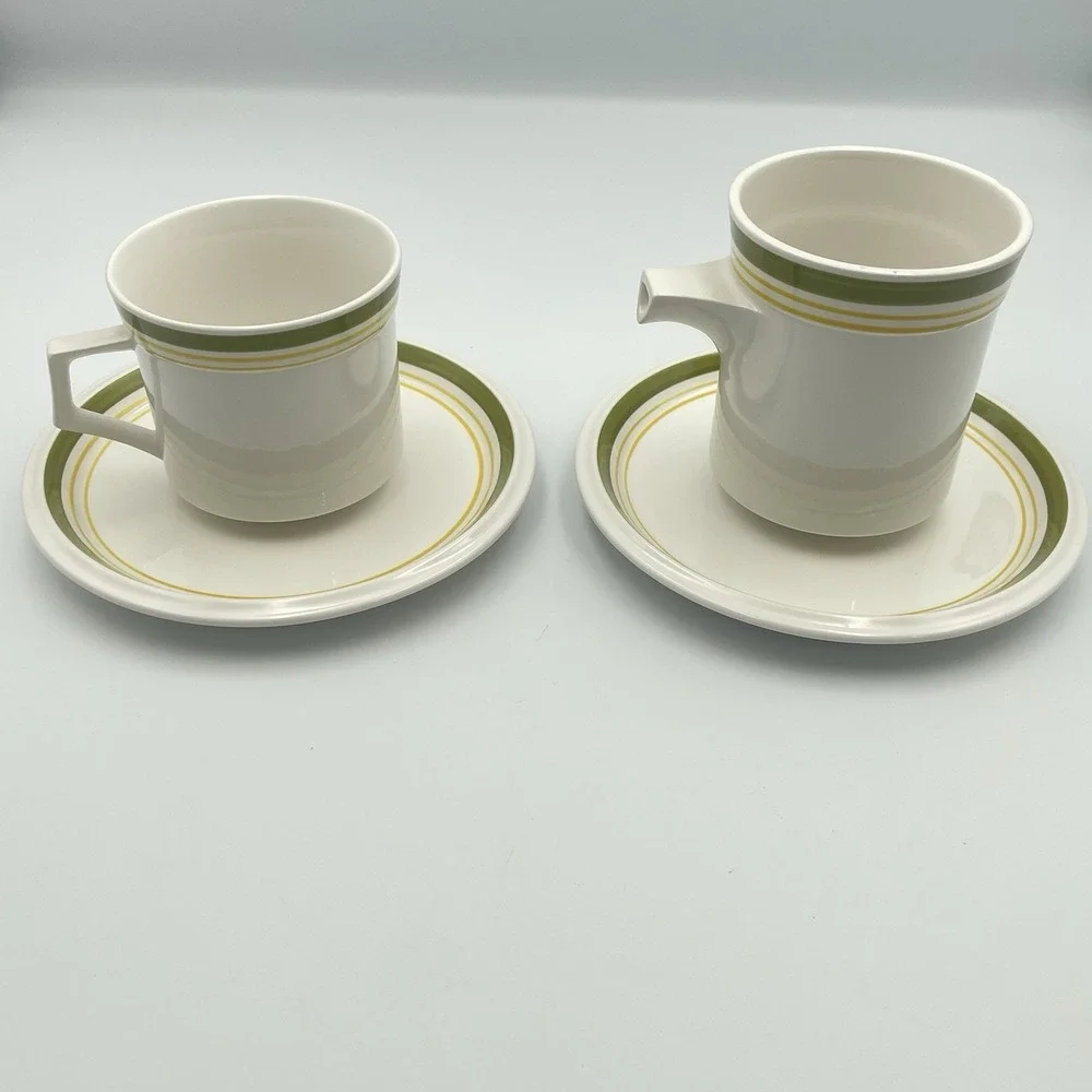 Mikasa Light 'n Lively Bahama 5401 Cup & Spouted Feeder Cup w/ Saucers Japan‎
